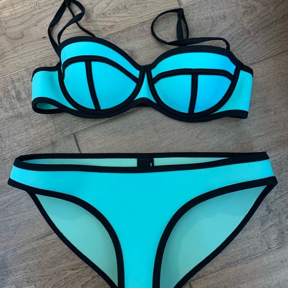 Aqua Triangl Bikini